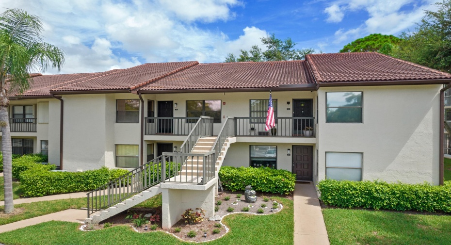 4745 Lucerne Lakes Boulevard Unit 207, Lake Worth, Florida 33467, 2 Bedrooms Bedrooms, ,2 BathroomsBathrooms,Condominium,For Sale,Lucerne Lakes,2,RX-11008978