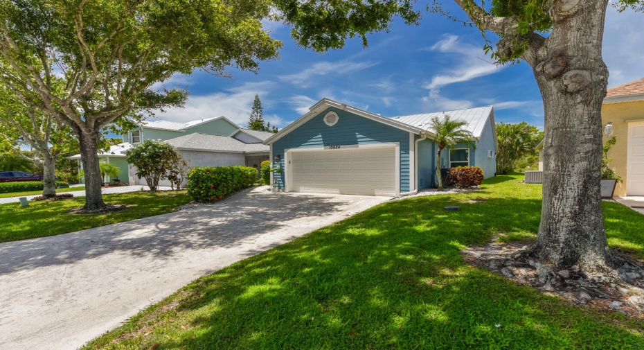 10624 SE Rosemarie Court, Hobe Sound, Florida 33455, 2 Bedrooms Bedrooms, ,2 BathroomsBathrooms,Single Family,For Sale,Rosemarie,RX-11009410