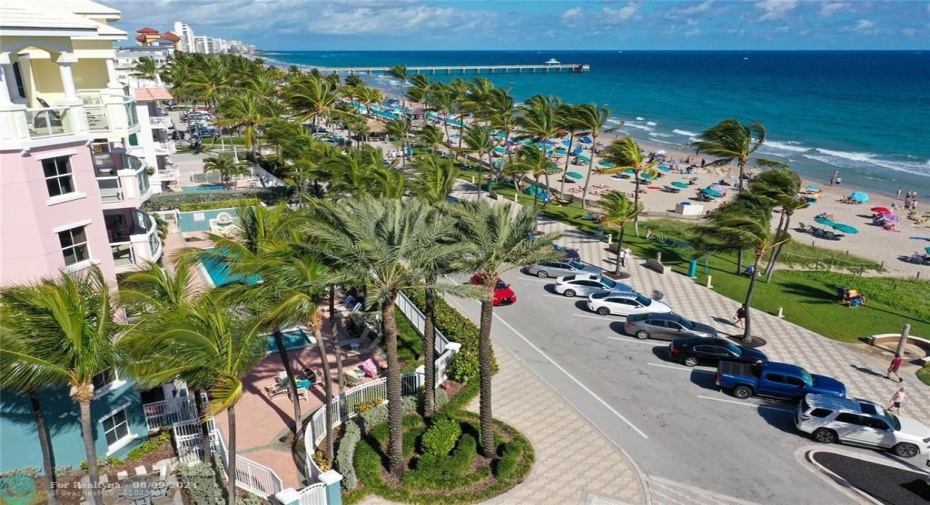 Deerfield Beach public parking and paved boardwalks