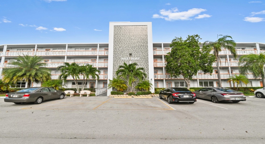 2008 Westbury F Unit 2008, Deerfield Beach, Florida 33442, 1 Bedroom Bedrooms, ,1 BathroomBathrooms,Condominium,For Sale,Westbury F,2,RX-11010615