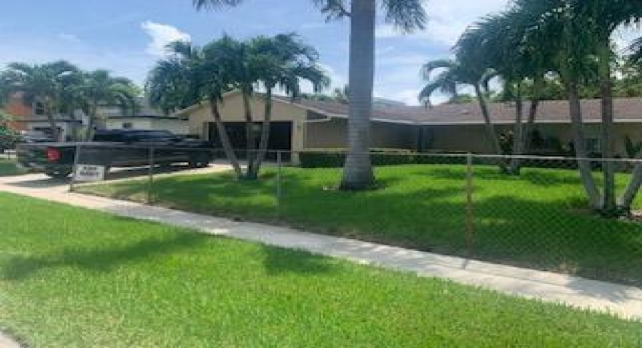 1489 N Mangonia Circle, West Palm Beach, Florida 33401, 4 Bedrooms Bedrooms, ,2 BathroomsBathrooms,Residential Lease,For Rent,Mangonia,RX-11010661