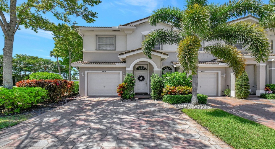 4404 Regal Court, Delray Beach, Florida 33445, 4 Bedrooms Bedrooms, ,3 BathroomsBathrooms,Townhouse,For Sale,Regal,RX-10993915