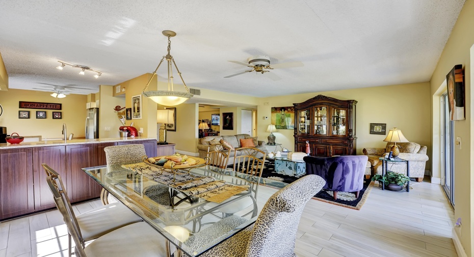 14407 Via Royale Unit Apt. 1, Delray Beach, Florida 33446, 2 Bedrooms Bedrooms, ,2 BathroomsBathrooms,Condominium,For Sale,Via Royale,1,RX-11011028