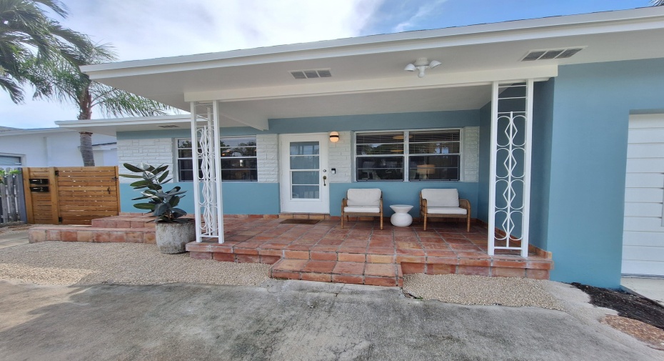 705 N M Street Unit 1, Lake Worth Beach, Florida 33460, 2 Bedrooms Bedrooms, ,2 BathroomsBathrooms,Residential Lease,For Rent,M,RX-11011083