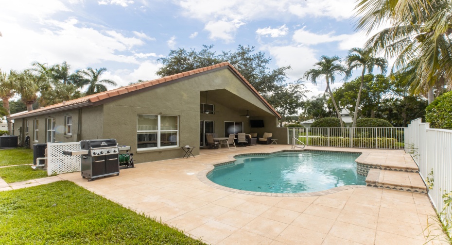 13579 Weyburne Drive, Delray Beach, Florida 33446, 3 Bedrooms Bedrooms, ,2 BathroomsBathrooms,Single Family,For Sale,Weyburne,RX-11011229