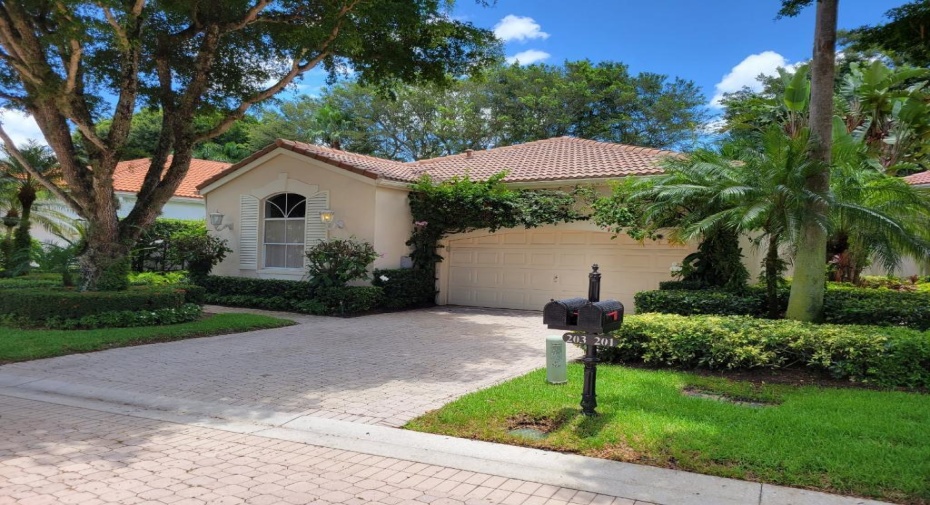 203 Sunset Bay Court, Palm Beach Gardens, Florida 33418, 2 Bedrooms Bedrooms, ,2 BathroomsBathrooms,Single Family,For Sale,Sunset Bay,RX-10900372