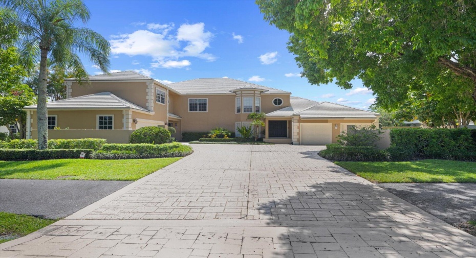 11875 Pebblewood Drive Unit 201, Wellington, Florida 33414, 3 Bedrooms Bedrooms, ,3 BathroomsBathrooms,Residential Lease,For Rent,Pebblewood,1,RX-11012103