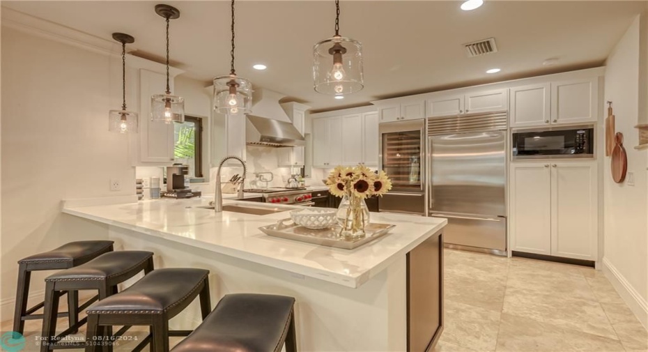 Gorgeous kitchen with Elegant Light Fixtures