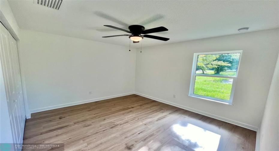 Guest bedroom 2