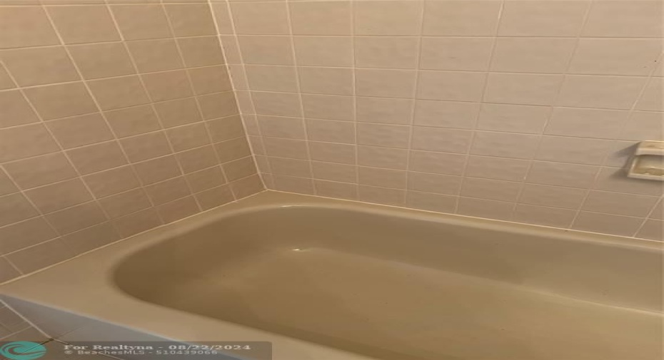 2ND BEDROOM BATH