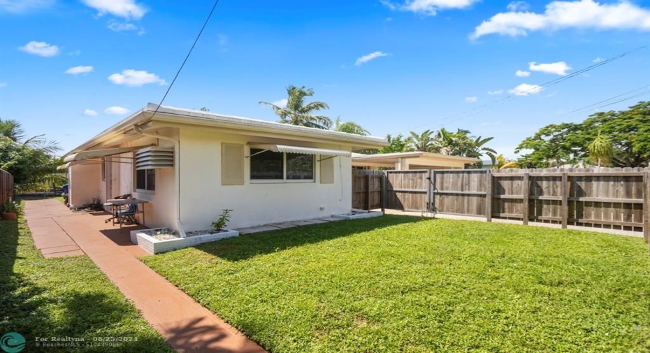 Fenced front yard