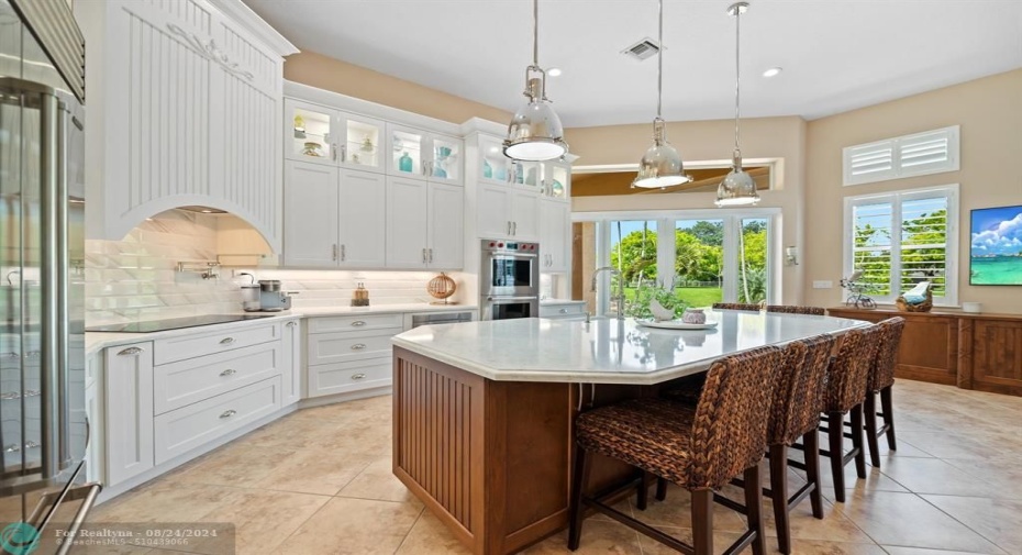 Kitchen with Island