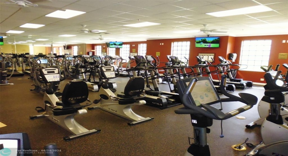 FITNESS CENTER