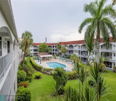 Condo/co-op/villa/townhouse For Sale