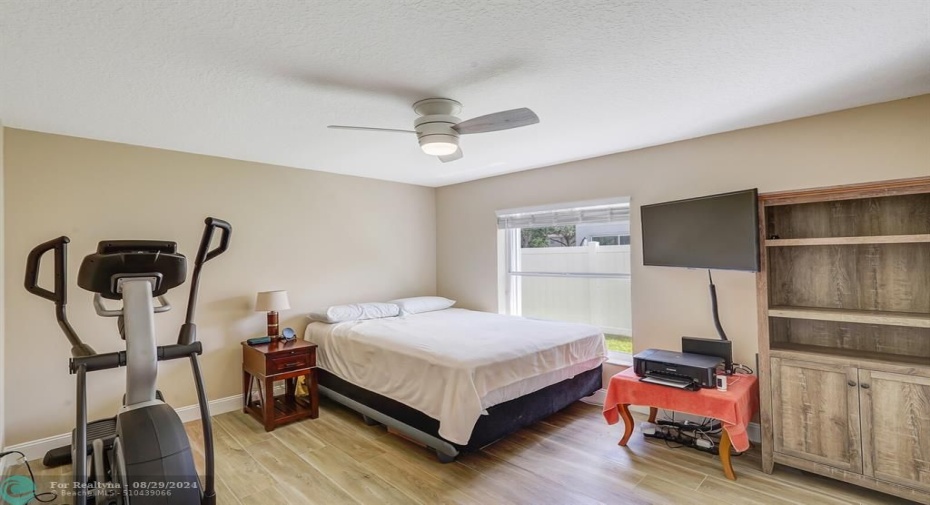 DOWNSTAIRS GUEST BEDROOM