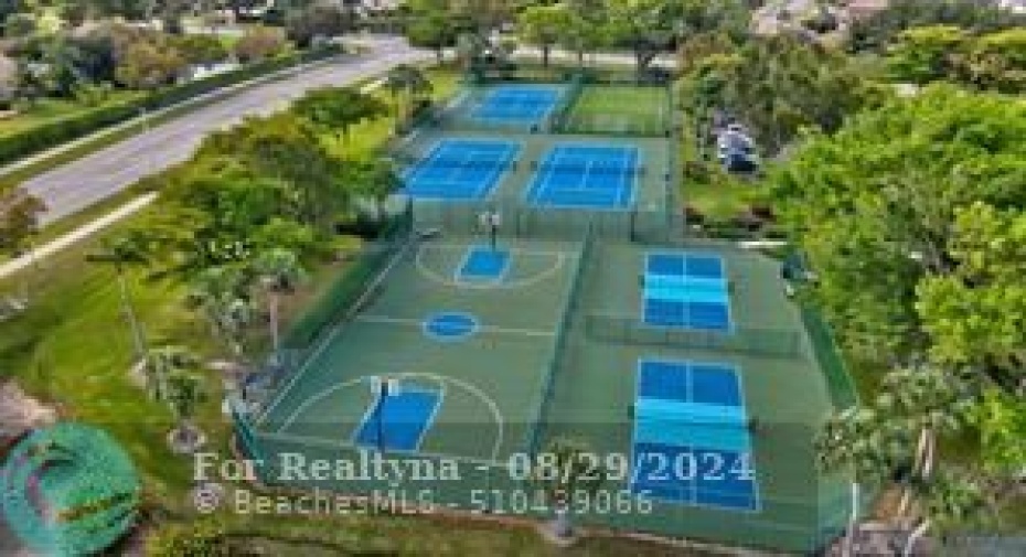 BASKETBALL, TENNIS AND PICKLEBALL COURTS