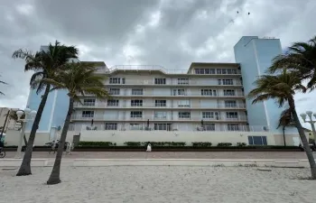 DIRECT OCEAN FRONT IN QUIET END OF BEACH