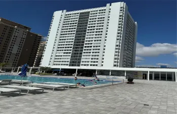 La Mer Condominium