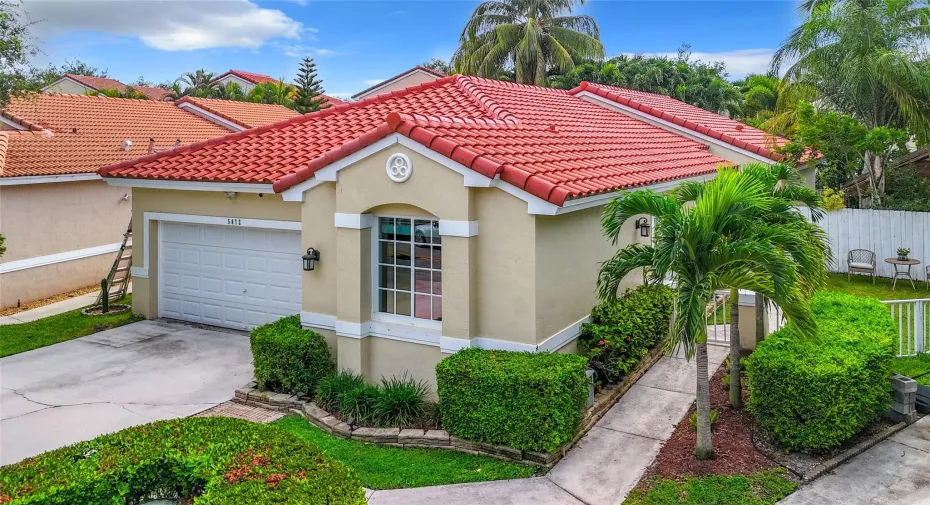 3 bedroom 2 bath side entrance, new roof