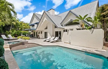 Salt Water Heated Pool With Sun Shelf