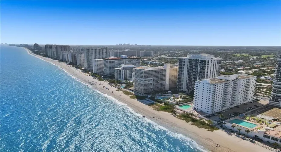 Condo Ocean Front living at it's Best