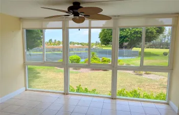 VRG202-8 Splendid large patio with Impact windows & quiet view