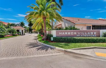 HARBOR VILLAGE 
La Mirage
Aventura


Aventuraa