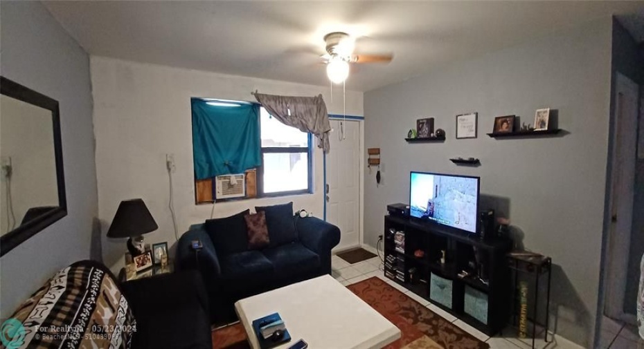 2nd unit living room