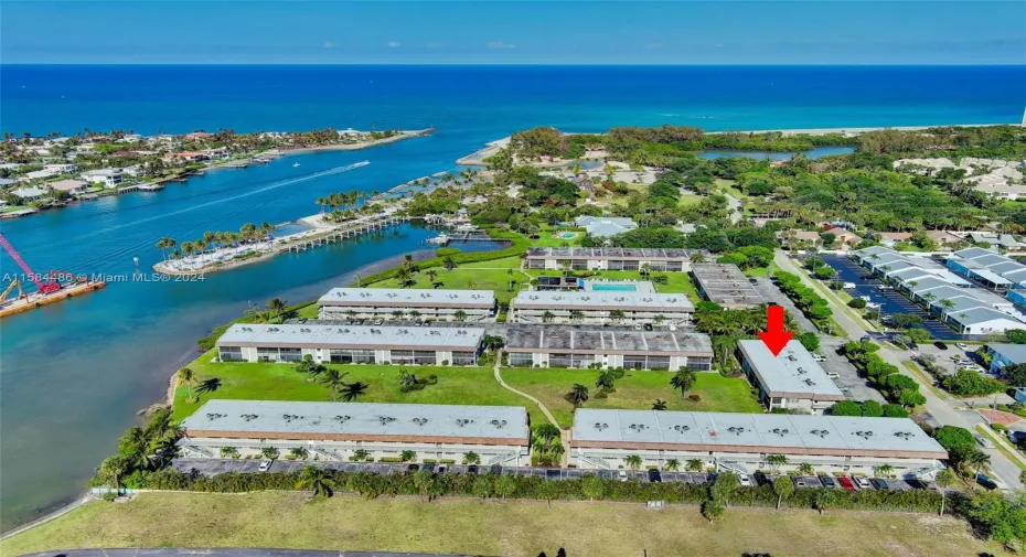 property sits on Jupiter Inlet