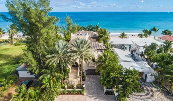 Toes in the sand Amore Oceanfront Mansion Lauderdale Beach