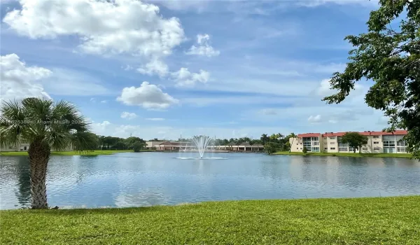 Incredible view on the wide part of the lake