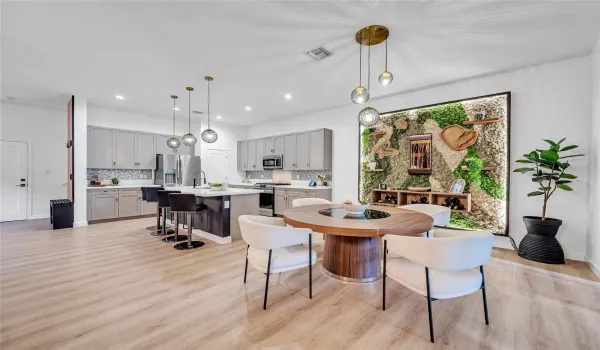 Living Wall in Dining area