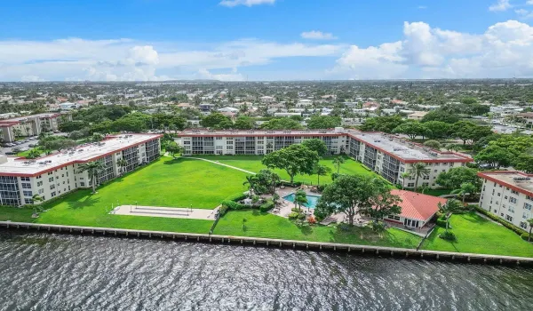 Palm Aire at Coral Key -
Lighthouse Point