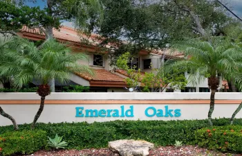 Welcome to Emerald Oaks!