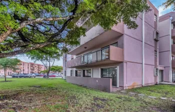 ground floor entrance to unit from parking