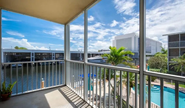 Pool and Marina Views over the Inlet- Just off the Intracoastal