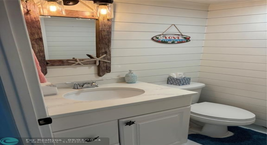 Guest bath with Shiplap