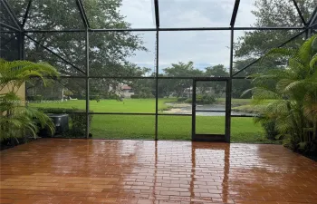 Screened in Patio