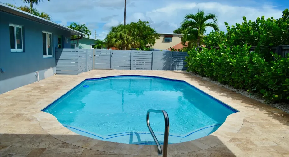 Private pool & Patio