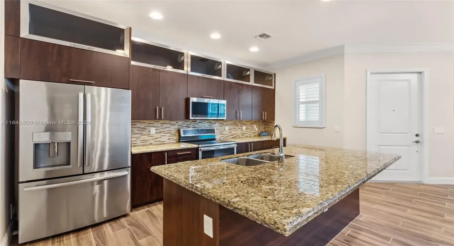 Upgraded kitchen cabinetry