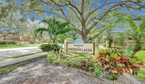 Sherwood Lakes Community