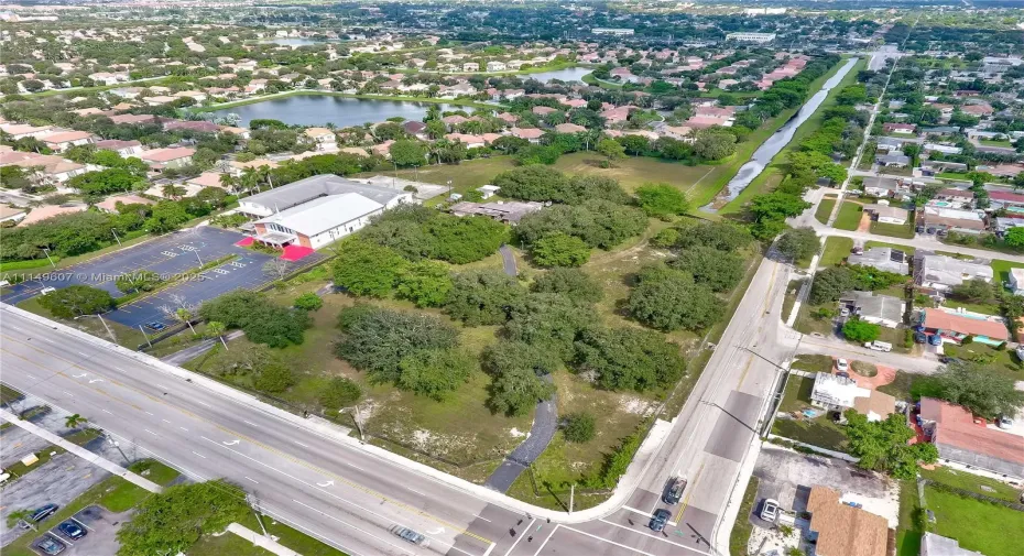 5 lanes running West to East (Left to Right). Corner Location. Looking North. Taft Street in the foreground and 72AV on the Right running N & South