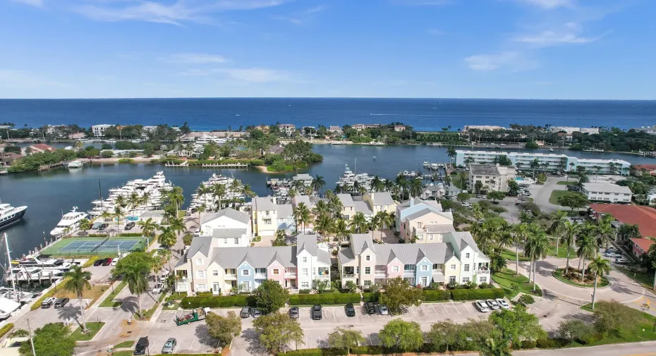 Beautiful Tillotson Square on the Lighthouse Point Marina.