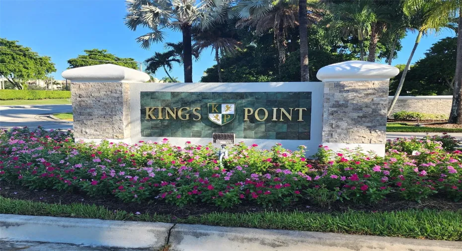 Welcome Home to Beautiful King's Point Tamarac!