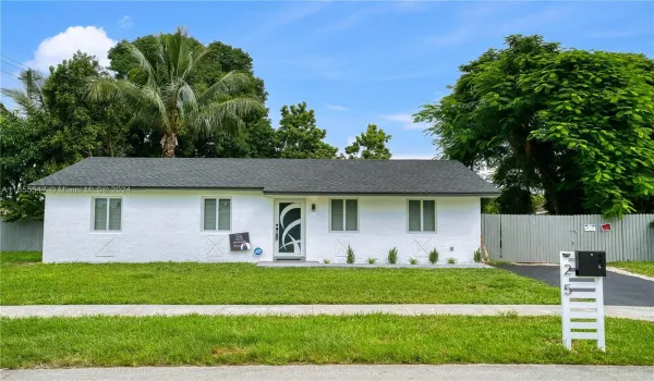 FRONT YARD FOR FUTURE EXTRA PARKING