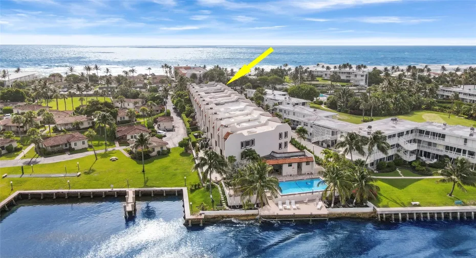 Ocean Vista offers ocean to intercoastal access from the lovely pool and dock on the west side of A1A and the Atlantic ocean on the east.  Enjoy sunrises and sunsets from this property.