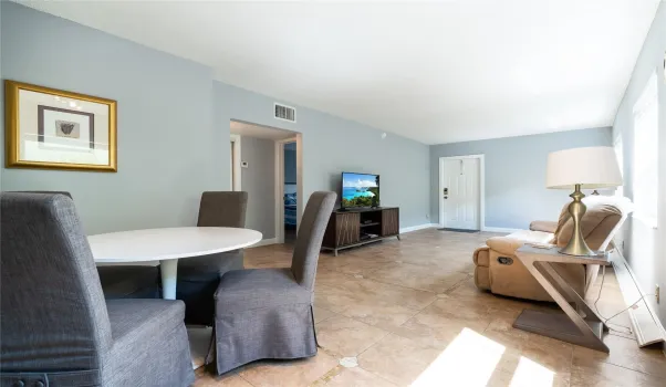 Living/Dining room