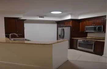 Kitchen-Newer appliances