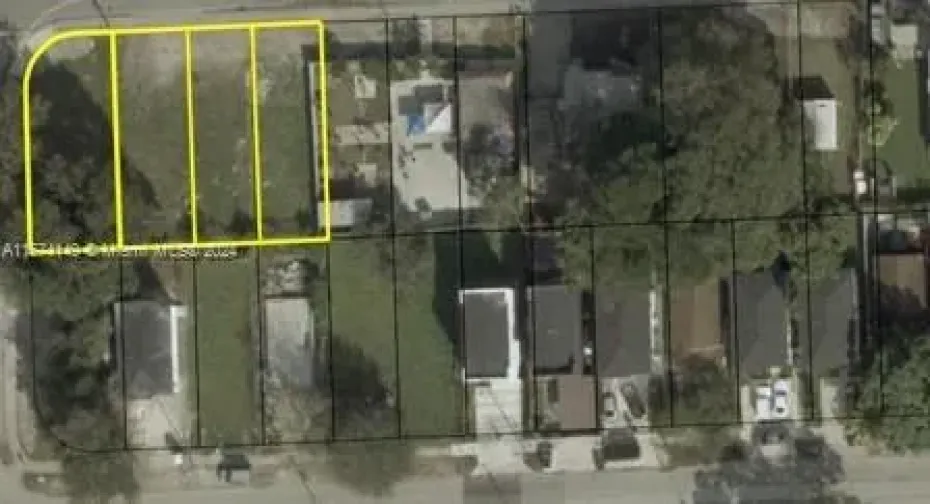 4 lots