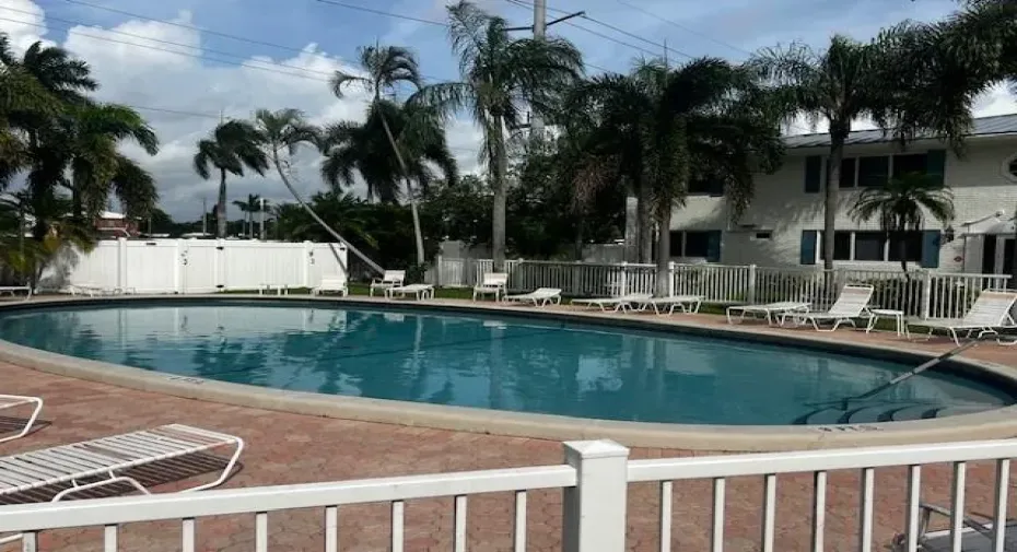 Enjoy the Florida Sunshine by the pool!